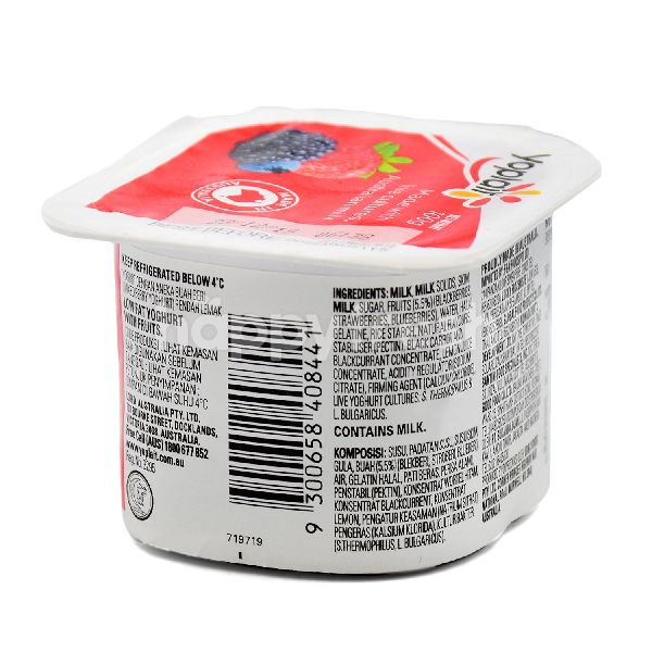 Beli Yoplait Mixed Berry Yogurt Dari Mercato Happyfresh